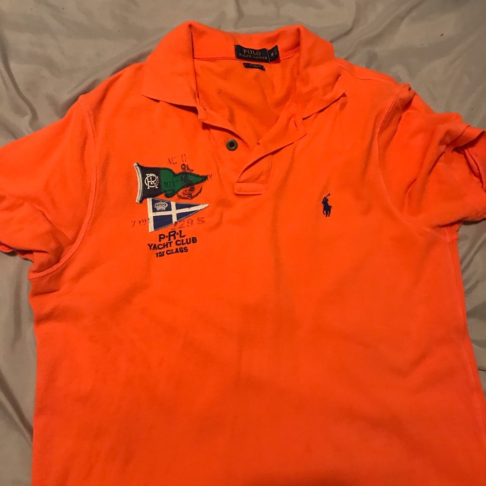 Men’s medium polo